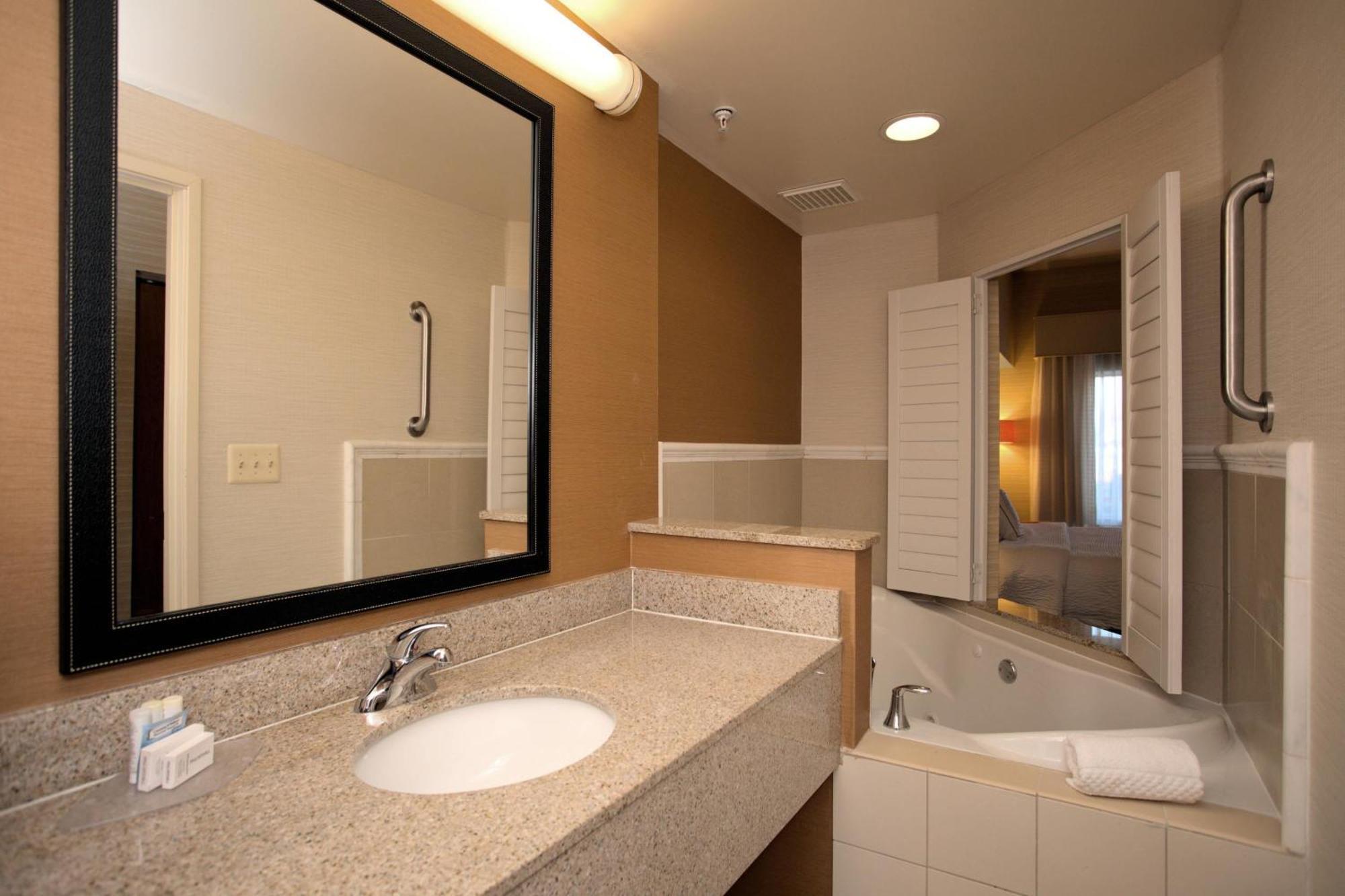 Fairfield Inn & Suites By Marriott Edison - South Plainfield Extérieur photo